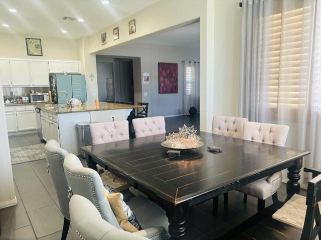 82701 Castleton Drive, Indio CA: https://media.crmls.org/mediaz/89f980cb-2f91-40f9-ba44-7bf16f5f0de2.jpg