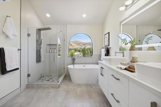 44030 Geddy Court, Fremont CA: https://media.crmls.org/mediaz/89f9ac6d-bdc3-4e51-96a8-781ccf971660.jpg