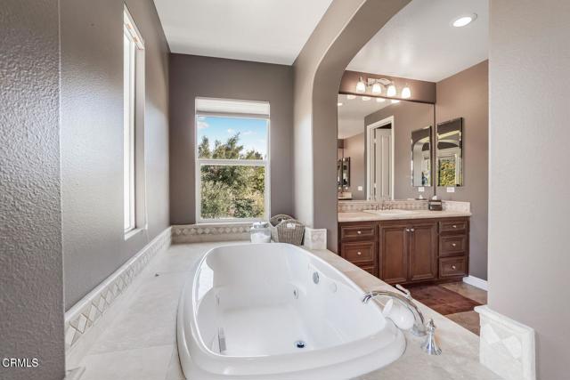 Detail Gallery Image 21 of 55 For 3447 Sentinel Ct, Simi Valley,  CA 93065 - 5 Beds | 4/1 Baths