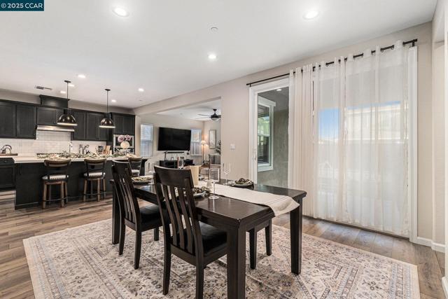 208 Littleton St, Oakley CA: https://media.crmls.org/mediaz/89fb4af7-2b67-412c-831a-91f0b49e67ac.jpg