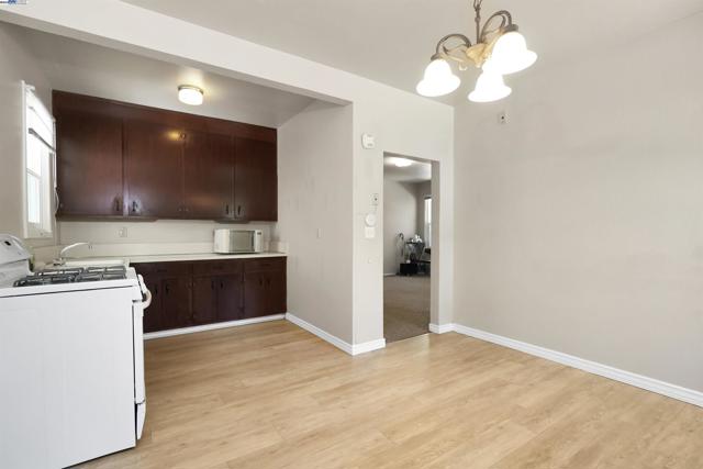 75 Kilkare Rd, Sunol CA: https://media.crmls.org/mediaz/89fbddab-a021-409a-a469-7f0568c6fec2.jpg