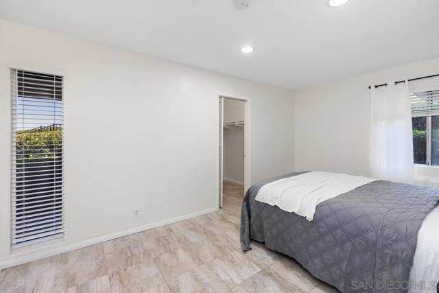 10325 Caminito Cuervo, San Diego CA: https://media.crmls.org/mediaz/89fe8a4a-aacd-48f1-85f2-7c67c6c2e296.jpg