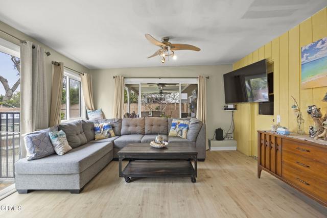 1099 N Agusta Avenue, Camarillo CA: https://media.crmls.org/mediaz/89fe8f51-8021-43bb-a06d-74c3cadc09ff.jpg