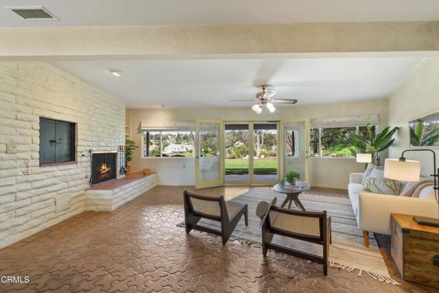 230 Avocado Place, Camarillo CA: https://media.crmls.org/mediaz/89fe9f36-5e13-4b70-923a-353ef00e92a7.jpg