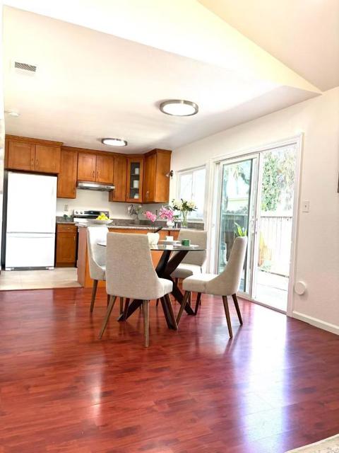 2582 Tosca Way, San Jose CA: https://media.crmls.org/mediaz/89ff1215-9eb3-471b-a3ee-835d73b22819.jpg