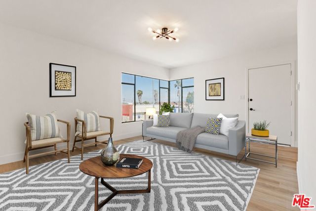 151 S Mountainview Avenue, Los Angeles CA: https://media.crmls.org/mediaz/89ff94d7-459e-489f-bdc4-a14f85bcbd71.jpg