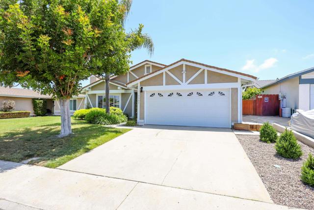 7587 Northrup Dr, San Diego CA: https://media.crmls.org/mediaz/89ffb62b-9e4d-4eec-9efa-95968609f26d.jpg