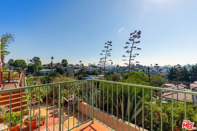 1702 Micheltorena St, Los Angeles, CA 90026