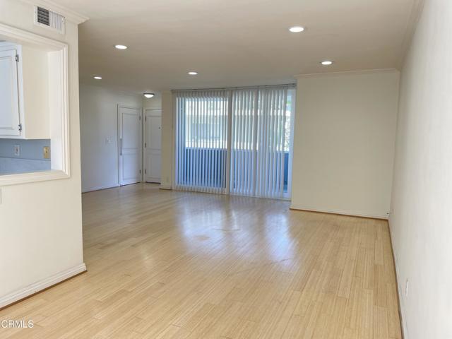 Image 3 for 11627 Chenault St #6, Los Angeles, CA 90049