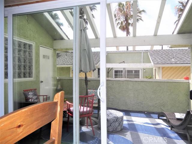 627 Guadalupe Avenue, Redondo Beach, California 90277, 2 Bedrooms Bedrooms, ,2 BathroomsBathrooms,Residential,Sold,Guadalupe,525748
