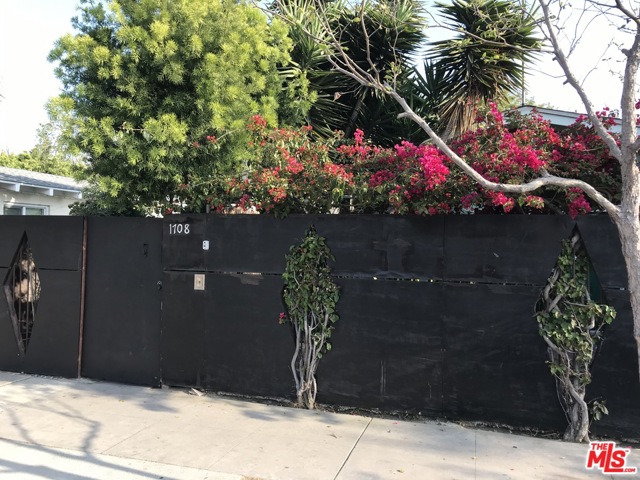 1708 Washington Way Venice, California Unique 4 unit Income property! Beautiful beach bungalows in the heart of Venice. This high demand LARD 1.5 zoning, 6200 sq ft larger lot is walking distance to the ocean & surf, Abbot Kinney, canals, and all nearby shops & restaurants. These adorable refurbished units sit on classic tree-lined walk-street with an opportunity for own/live/manage. All appliances, hardwood floors, all plumbing has recently been re-piped with access, beautiful green private patios and cozy outside seating. Grounds are entirely secure & gated. Common laundry room, enclosed patios, Possible ADU for garage conversion, extremely wide setbacks, & gate enhancing privacy. 1704 Washington Way next door can be sold concurrently (12,407 combined lot size), great for future expansion and development. Ready for move-in and easy to show.