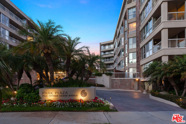 515 Ocean Avenue 308S Santa Monica, California Resort-like retreat located in the prestigious Park Plaza building. The residence features a separate den-office or third bedroom, floor-to-ceiling sliding doors, high ceilings, an updated kitchen, stainless steel appliances, and private laundry. Sunlight fills the home with multiple windows and doors that lead to an expansive private patio where you can enjoy the ultimate California lifestyle. Building amenities include a 24-hour concierge, security, pool, spa, fitness facility, and a conference room. Located close to Santa Monica dining and shopping and Palisades Park.