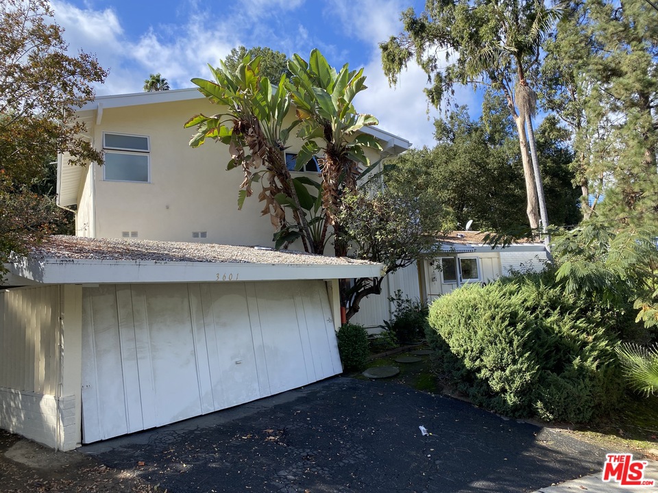 3601 Woodcliff Road