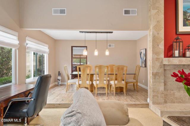 3294 Sierra Drive, Westlake Village CA: https://media.crmls.org/mediaz/8a011f01-be62-4938-942f-5ecc8defa885.jpg