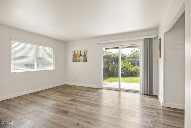 Image 7 of 58 For 9417 Petit Court