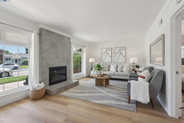 37512 Willowood Dr, Fremont CA: https://media.crmls.org/mediaz/8a02977f-5914-47de-8455-afba0e88fe80.jpg
