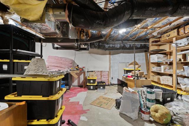 380 Hillside Road, San Juan Bautista CA: https://media.crmls.org/mediaz/8a03a656-58cc-4a73-bf17-2a2761e44d7d.jpg