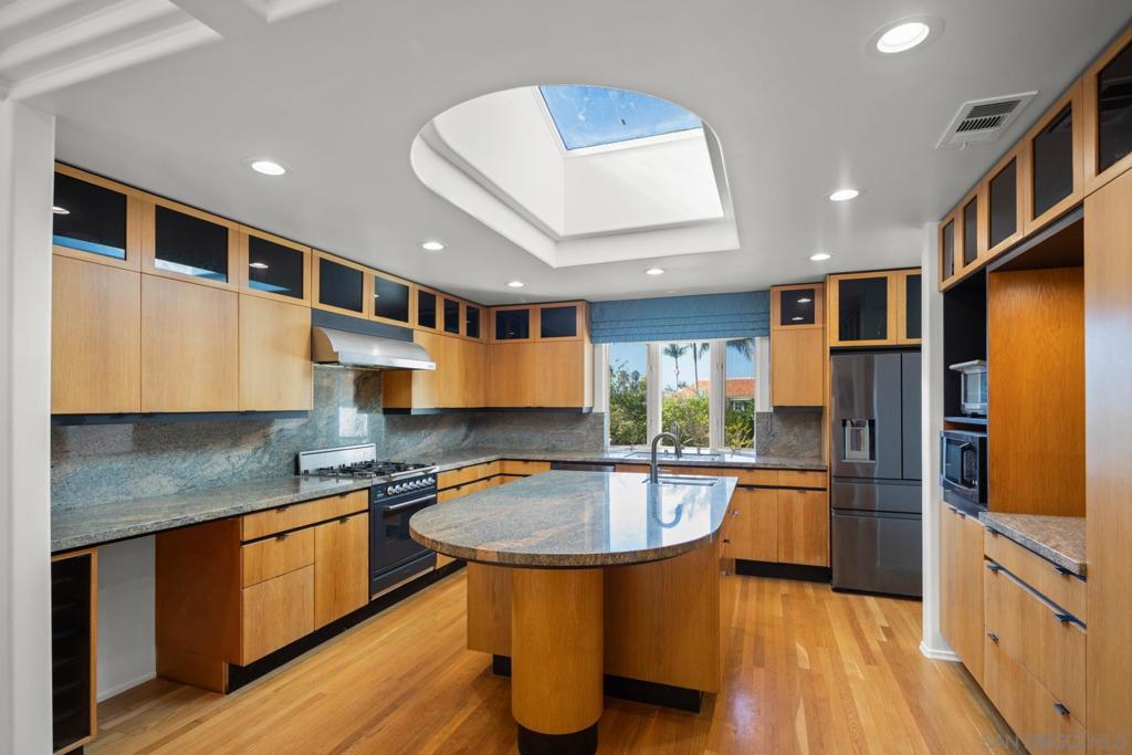 MLS #250041429SD image #7