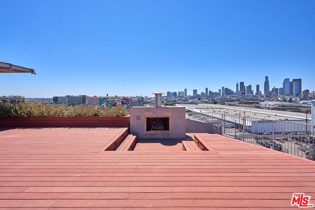 1855 Industrial Street, Los Angeles CA: https://media.crmls.org/mediaz/8a03c784-eca7-4b2d-b1a5-2a04c8f736c7.jpg