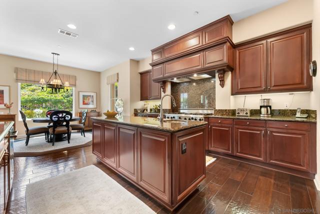 17075 San Antonio Rose Ct, San Diego CA: https://media.crmls.org/mediaz/8a03cb95-33de-4af5-a5cf-0d812eafeac1.jpg