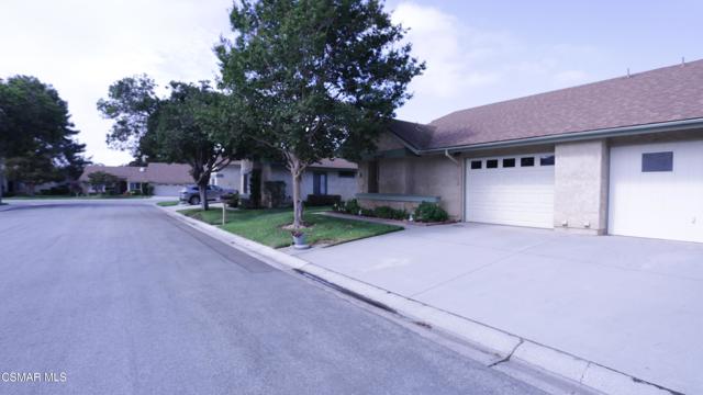 35205 Village 35, Camarillo CA: https://media.crmls.org/mediaz/8a059d05-a34a-429c-8bc3-e6965e3a3059.jpg