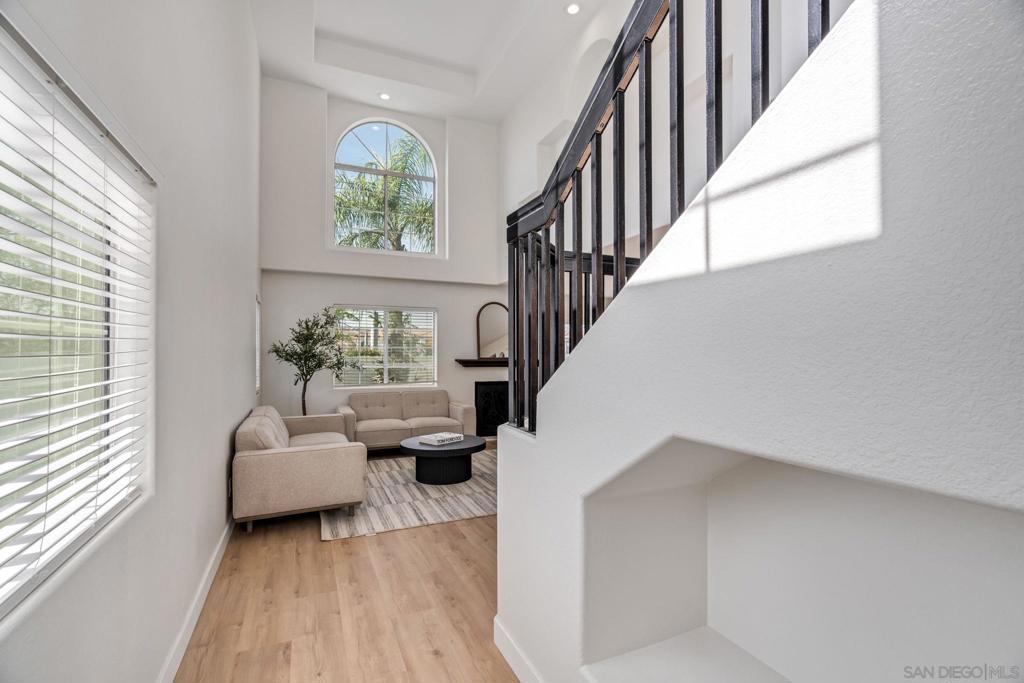 12875 Carriage Heights Way - photo 6