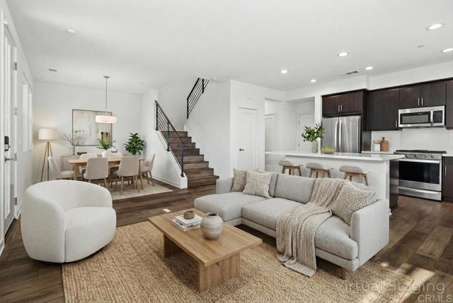 Detail Gallery Image 3 of 34 For 2080 Tango Loop #1,  Chula Vista,  CA 91915 - 4 Beds | 2/1 Baths