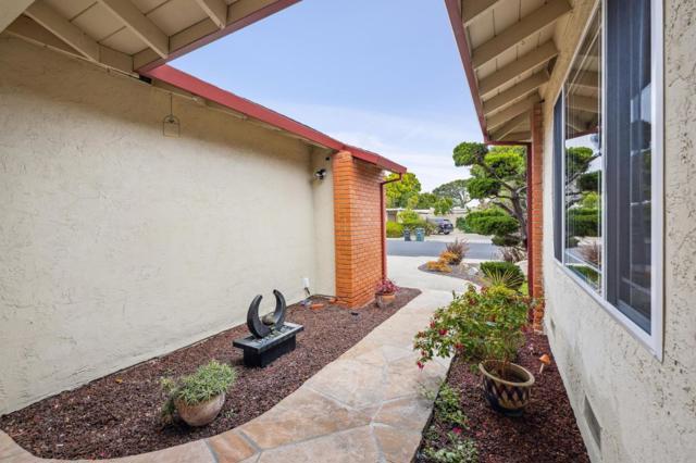 858 Chrysopolis Drive, Foster City CA: https://media.crmls.org/mediaz/8a07f901-b1f9-44e7-9dba-195c82ff5c3a.jpg