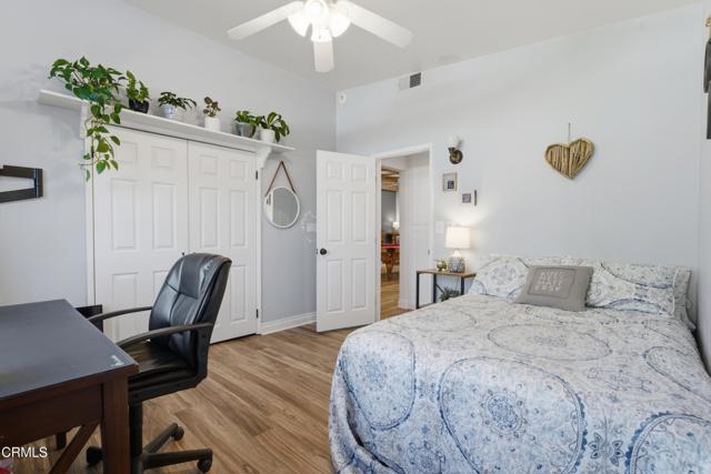 Detail Gallery Image 8 of 25 For 23508 Canzonet St, Woodland Hills,  CA 91367 - 5 Beds | 3 Baths