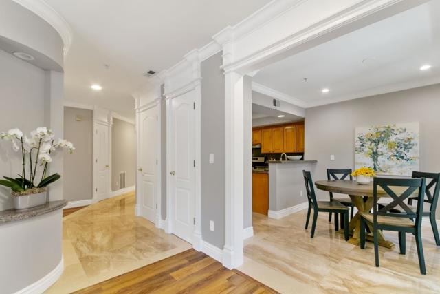 1499 Oak Grove Avenue, Burlingame CA: https://media.crmls.org/mediaz/8a09ef7e-c844-49e2-bfd8-228b0c1ad25d.jpg