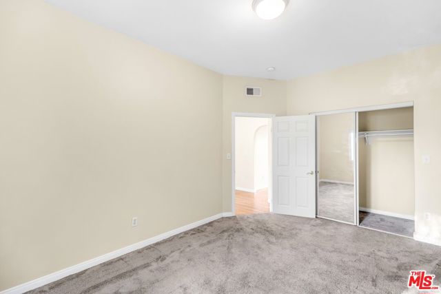1073 S Mansfield Avenue, Los Angeles CA: https://media.crmls.org/mediaz/8a0a13e7-465f-4d58-9d90-16638ee1d55c.jpg