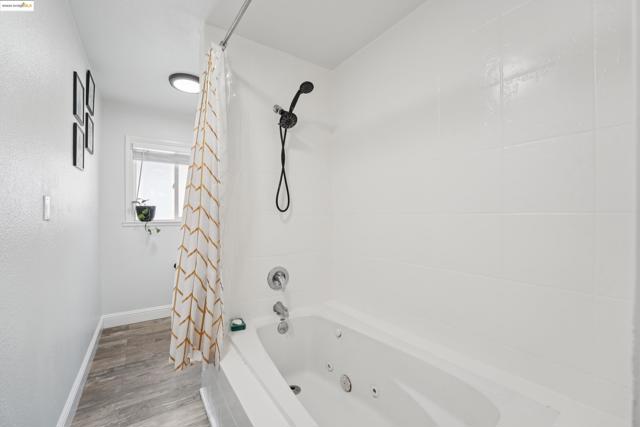 17324 Ehle St, Castro Valley CA: https://media.crmls.org/mediaz/8a0a3703-2e91-4666-8b57-3e39bdc73ac7.jpg
