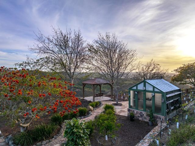 30419 Canyon Estates Road, Vista CA: https://media.crmls.org/mediaz/8a0a3bb0-c9ad-4771-a467-e874dfc7af2f.jpg