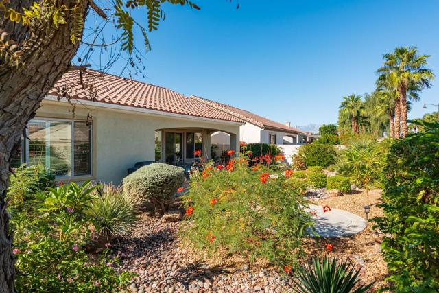 80608 Avenida Santa Carmen, Indio CA: https://media.crmls.org/mediaz/8a0b0fe5-1dec-4709-8e79-ba4b82313495.jpg