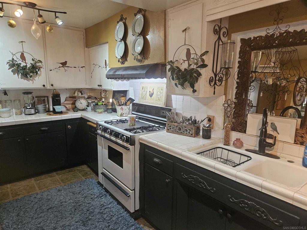 935 Encinitas Blvd - photo 9