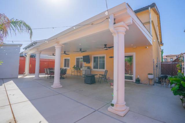 2385 N Mountainside Drive, Los Banos CA: https://media.crmls.org/mediaz/8a0b483b-9c7c-4259-9625-452a0a45cb49.jpg