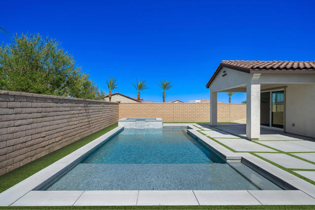 58229 Coral View Way, La Quinta CA: https://media.crmls.org/mediaz/8a0b72d4-af4b-47f1-b3c3-aac74a1c0ec8.jpg
