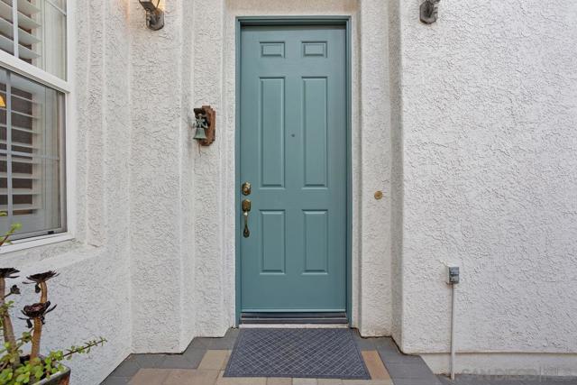 380 Avenida La Cuesta, San Marcos CA: https://media.crmls.org/mediaz/8a0be46b-cbf2-4a2c-a422-7927cb156b6a.jpg