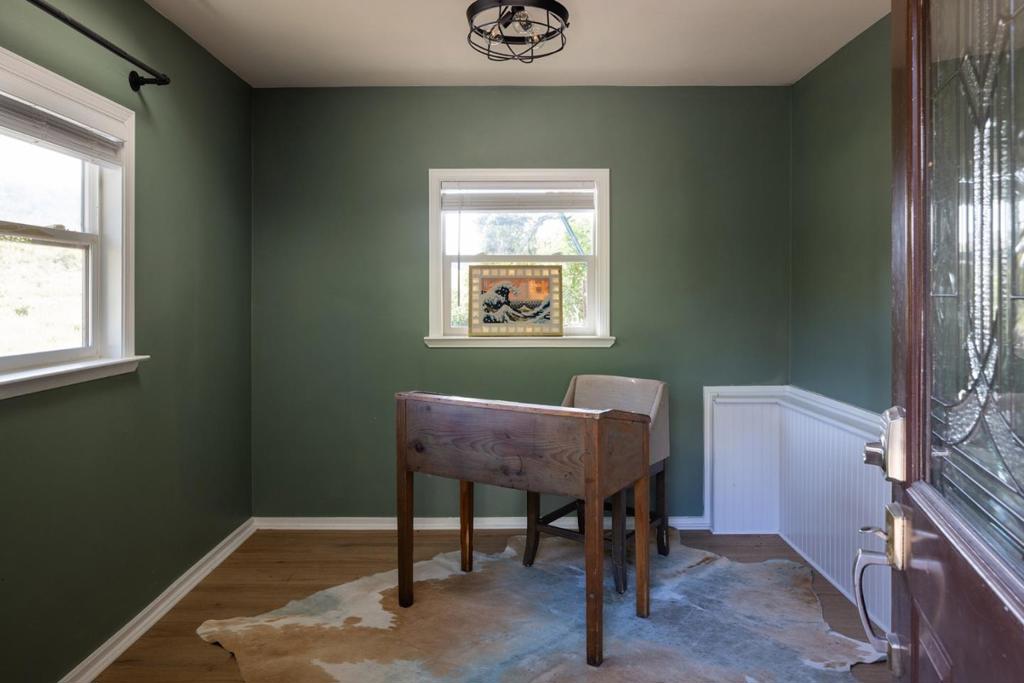 https://media.crmls.org/mediaz/8a0c5434-37d3-4a59-ab47-2496246220e6.jpg?preset=X-Large