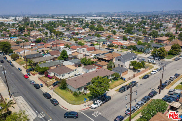 1513 Hendricks Avenue, Los Angeles CA: https://media.crmls.org/mediaz/8a0d469f-da74-42b0-a044-473665c480d6.jpg