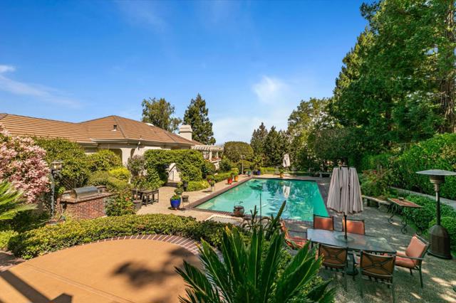 12308 Crayside Lane, Saratoga CA: https://media.crmls.org/mediaz/8a0d68f8-f921-4089-b367-c81990531090.jpg