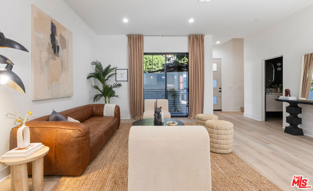 1320 W Cannon Drive, Los Angeles CA: https://media.crmls.org/mediaz/8a0e0693-b44a-4e8b-8dcb-083a29a9926a.jpg