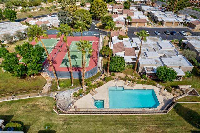 72520 Sandstone Lane, Palm Desert, CA 92260