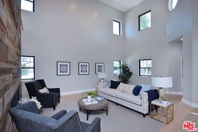 14701 Hartsook Street photo 5