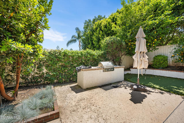 1267 Willsbrook Court, Westlake Village CA: https://media.crmls.org/mediaz/8a0ef5f2-944b-48c5-b274-71b59fbf445d.jpg
