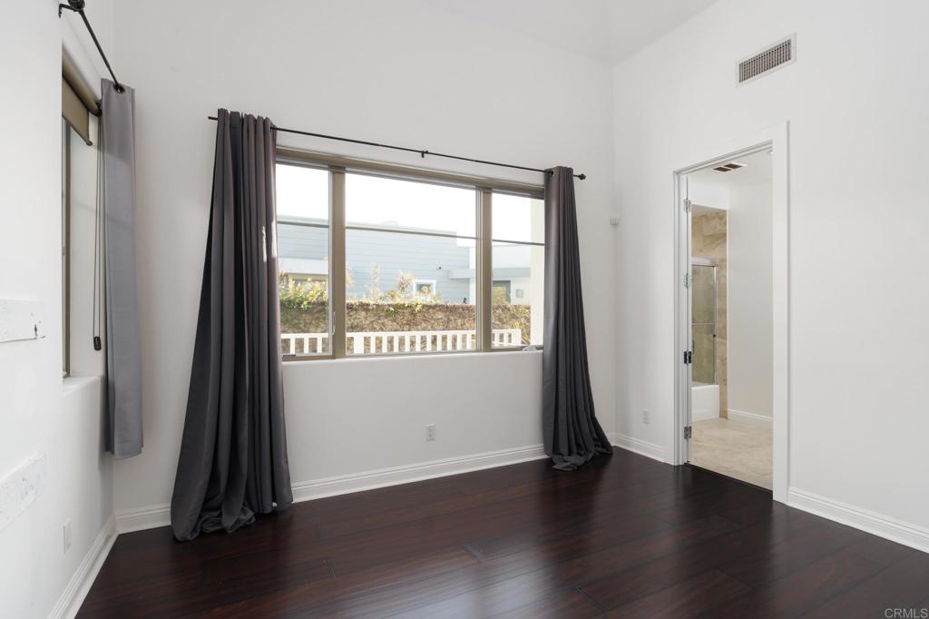 611 Stratford Ct - photo 15