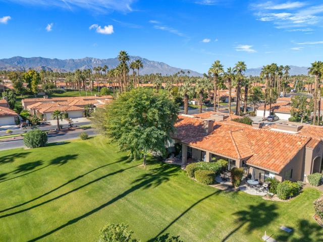76431 Violet Circle, Palm Desert CA: https://media.crmls.org/mediaz/8a11d7f7-5b66-4734-aa19-e41b1b81a840.jpg