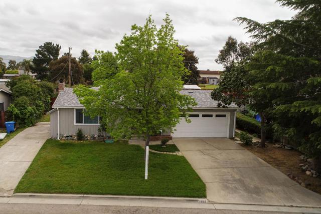 1261 Highland Drive, Hollister CA: https://media.crmls.org/mediaz/8a1209ee-c97e-40cc-b509-139ad1e63063.jpg