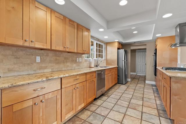 Detail Gallery Image 20 of 56 For 10106 Buena Vista Ave, Santee,  CA 92071 - 4 Beds | 2 Baths