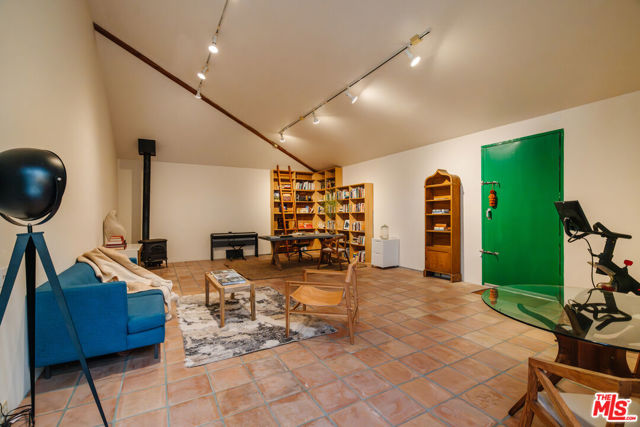 2002 Tuna Canyon Road, Topanga CA: https://media.crmls.org/mediaz/8a127458-a364-48b3-9149-a40d5bad00c0.jpg